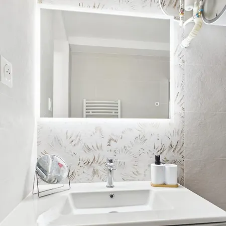 Le Joffre Blush Apartman *